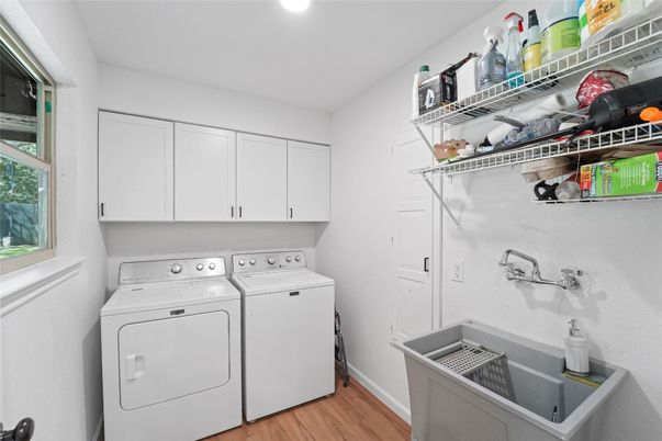 Interior, Recessed Lighting, Utility Closets, Washer, Wood Texture Flooring