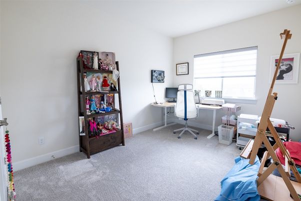 Home Office, Interior