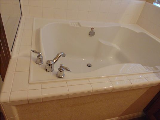 Bathroom, Interior, Tile Countertops