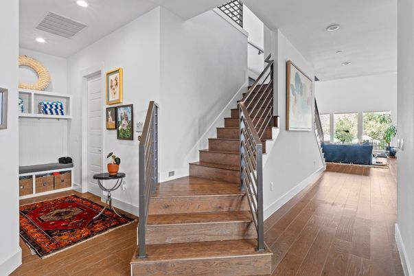 Interior, Recessed Lighting, Wood Texture Flooring