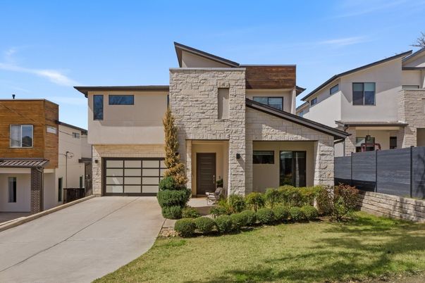 Attached, Exterior, Facade, Modern