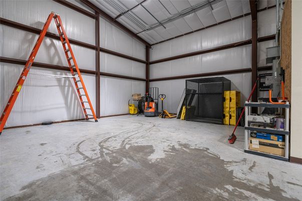 Garage, Interior