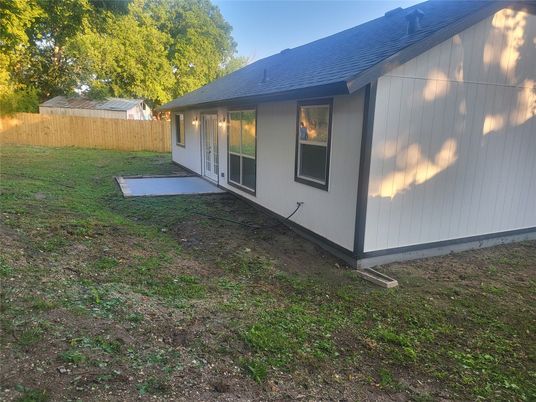 Backyard, Exterior