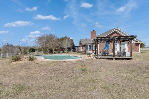 Backyard, Exterior, Pool