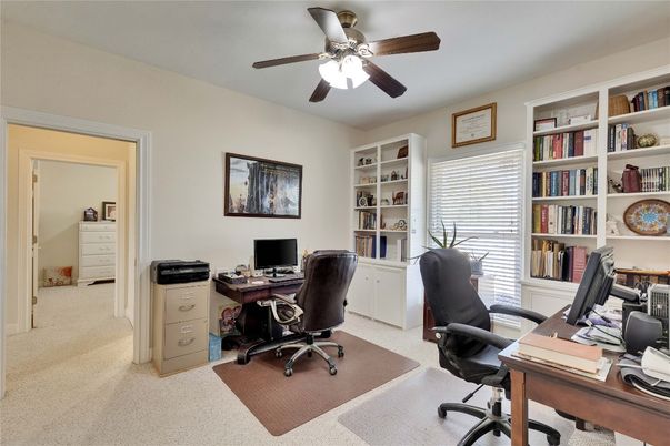 Home Office, Interior