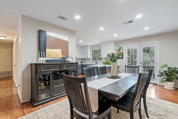 Dining room, Interior, Kitchen, Recessed Lighting, Wood Texture Flooring
