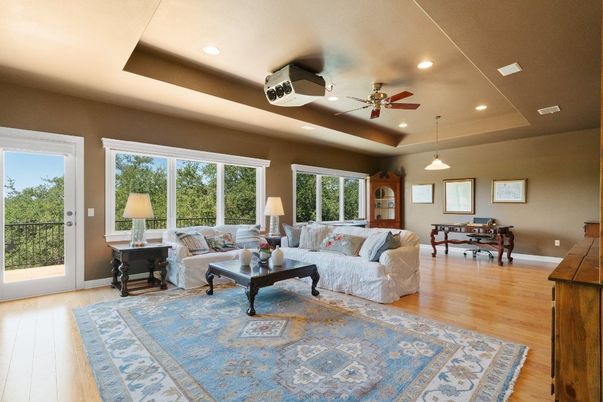 Dining room, Interior, Living room, Pendant Lights, Recessed Lighting, Wood Texture Flooring