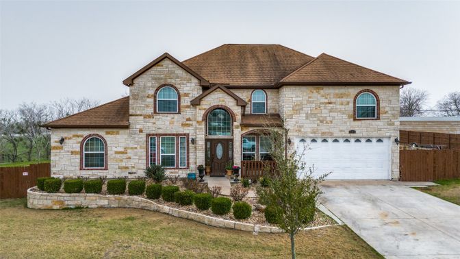Attached, Exterior, Facade, French Provincial