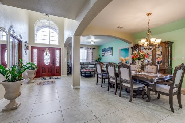 Chandelier, Dining room, Interior