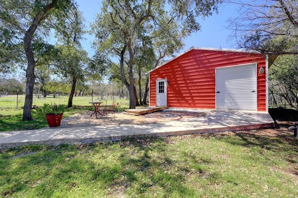 Backyard, Detached Garage, Exterior