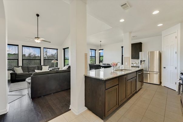 Interior, Kitchen, Living room, Pendant Lights, Recessed Lighting, Stainless Steel Appliances