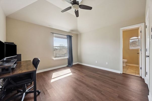 Bathroom, Home Office, Interior, Wood Texture Flooring