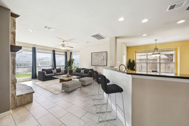 Interior, Living room, Pendant Lights, Recessed Lighting