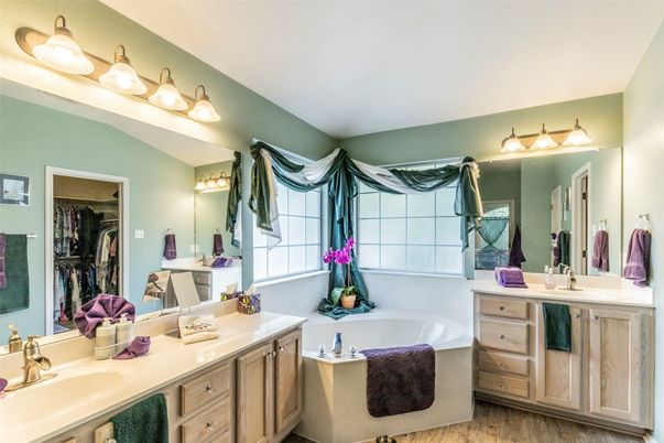 Bathroom, Dual Sink Vanities, Interior, Wood Texture Flooring