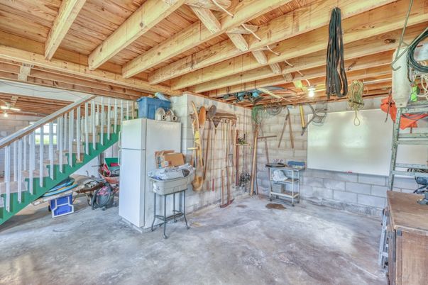 Interior, Washer, Wooden Beams, Wooden Ceilings