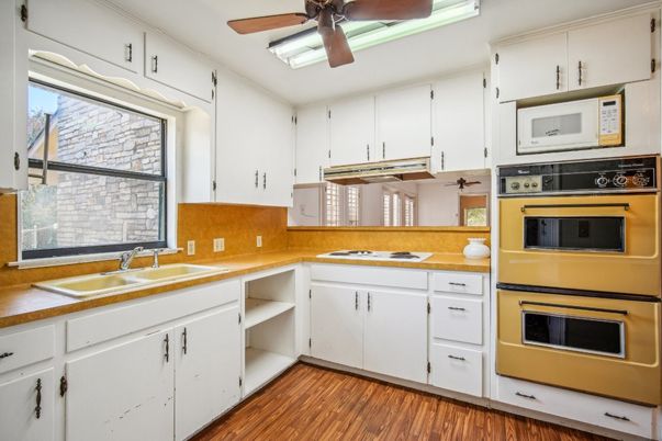Interior, Kitchen, Wood Texture Flooring