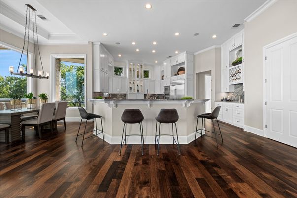 Chandelier, Dining room, Interior, Kitchen, Pendant Lights, Recessed Lighting, Wood Texture Flooring