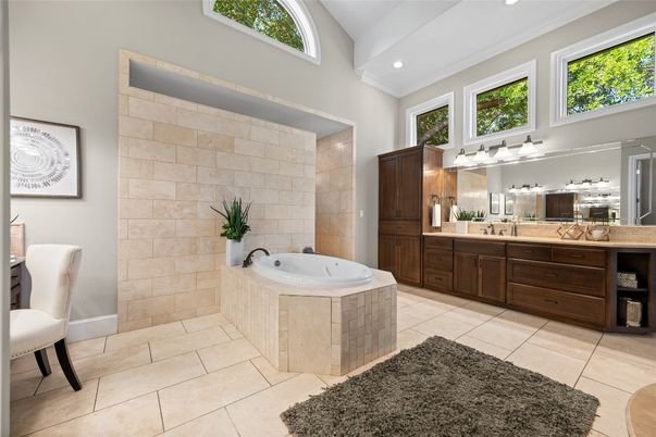 Bathroom, Interior, Recessed Lighting, Stone Walls
