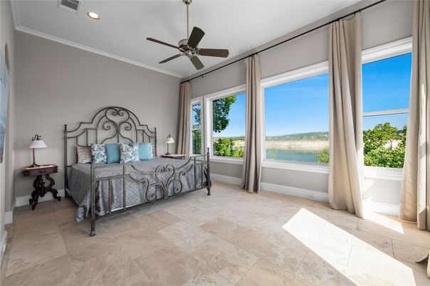 Bedroom, Interior, Recessed Lighting, Water