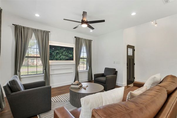 Interior, Living room, Recessed Lighting, Wood Texture Flooring