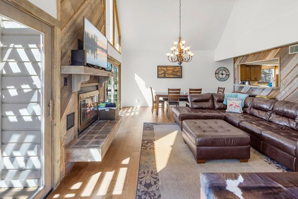 Chandelier, Dining room, Fireplace, Interior, Living room, Wood Texture Flooring