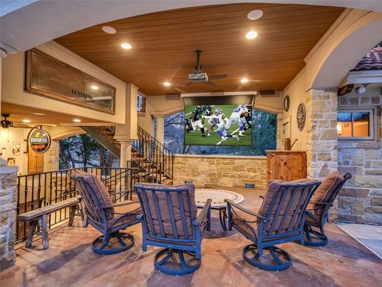 Exterior, Recessed Lighting