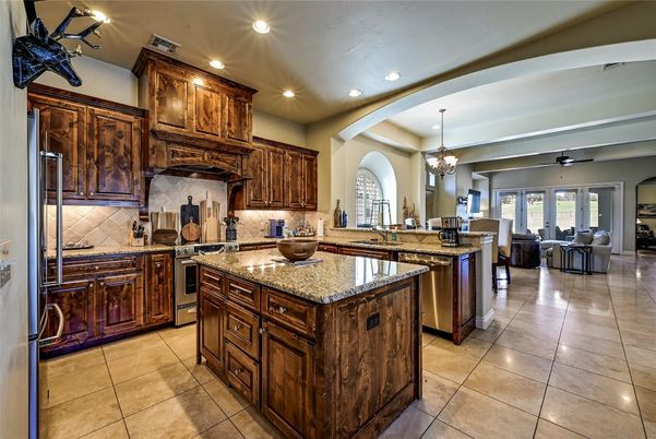 Chandelier, Dining room, Interior, Kitchen, Living room, Recessed Lighting