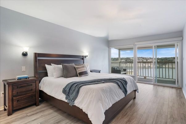 Bedroom, Interior, Water, Wood Texture Flooring