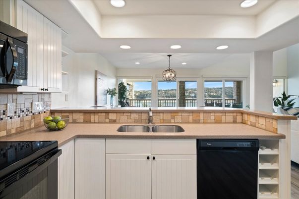 Chandelier, Interior, Kitchen, Pendant Lights, Recessed Lighting, Wood Texture Flooring