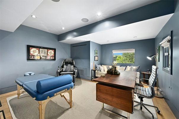 Home Office, Interior, Recessed Lighting, Wood Texture Flooring