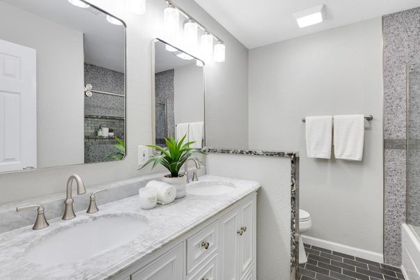 Bathroom, Dual Sink Vanities, Interior