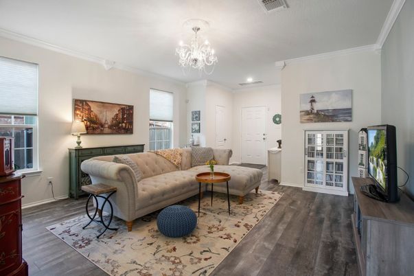Chandelier, Interior, Living room, Recessed Lighting, Wood Texture Flooring
