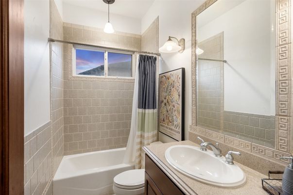 Bathroom, Interior, Pendant Lights