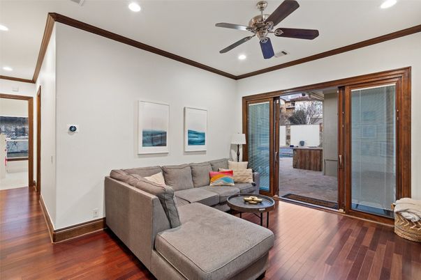 Interior, Living room, Recessed Lighting, Wood Texture Flooring
