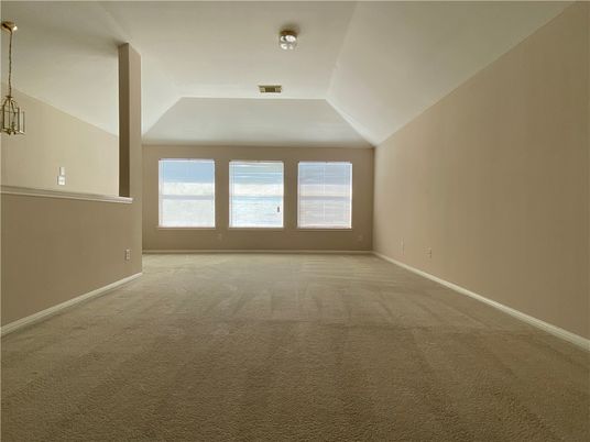 Empty room, Interior, Pendant Lights