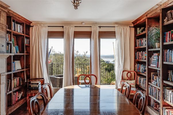 Dining room, Interior