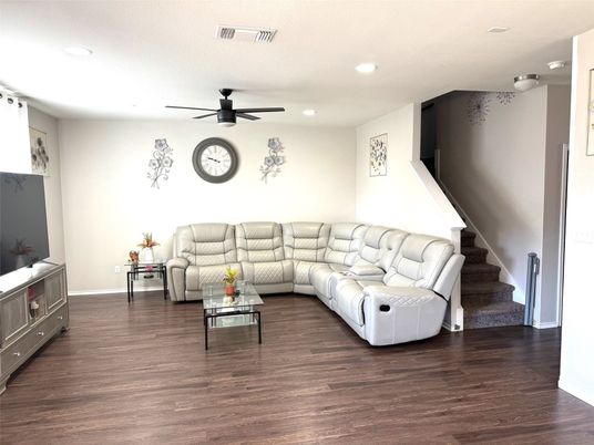 Interior, Living room, Recessed Lighting, Wood Texture Flooring