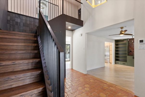 Interior, Recessed Lighting, Wood Texture Flooring