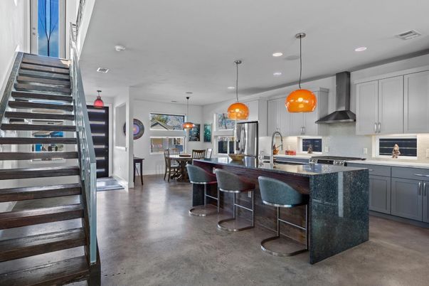 Dining room, Interior, Kitchen, Pendant Lights, Recessed Lighting, Stainless Steel Appliances