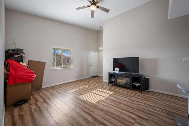 Interior, Pendant Lights, Wood Texture Flooring