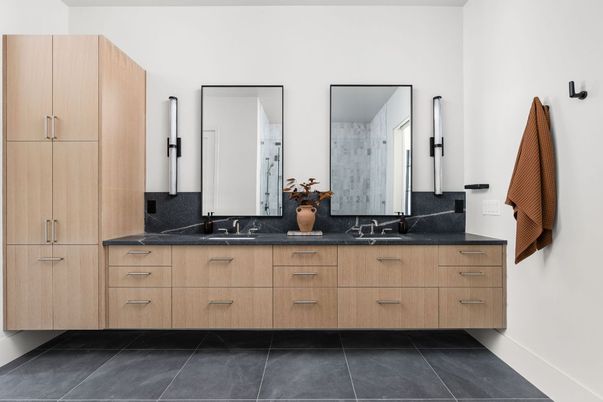 Bathroom, Dual Sink Vanities, Interior