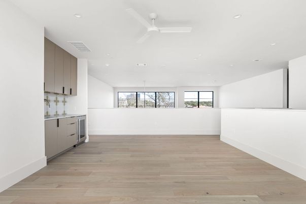 Empty room, Interior, Recessed Lighting, Wood Texture Flooring