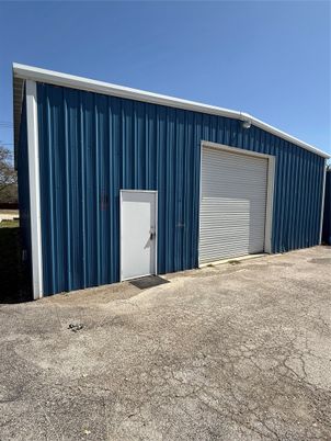 Detached Garage, Exterior