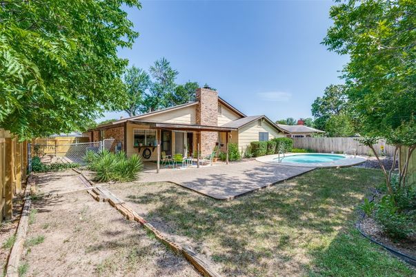 Backyard, Exterior, Pool