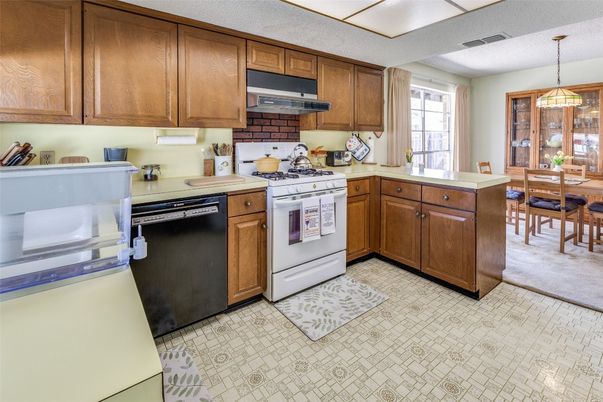 Dining room, Interior, Kitchen, Pendant Lights