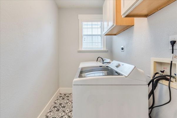 Interior, Washer