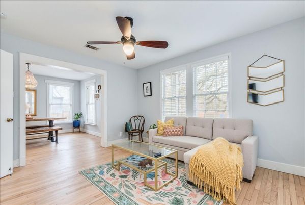 Interior, Living room, Pendant Lights, Wood Texture Flooring