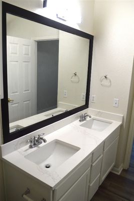Bathroom, Dual Sink Vanities, Interior, Wood Texture Flooring