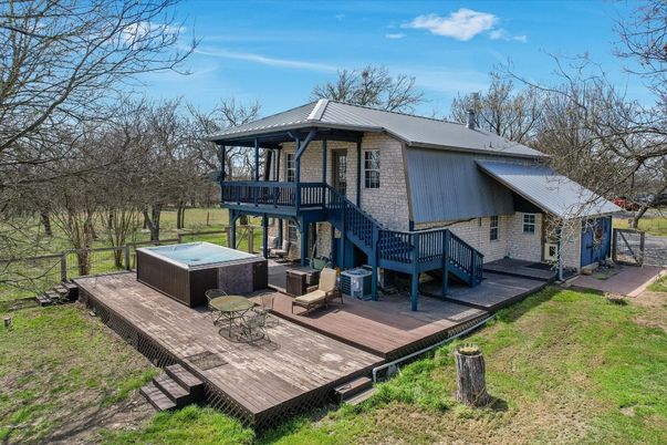 Backyard, Exterior, Hot Tub