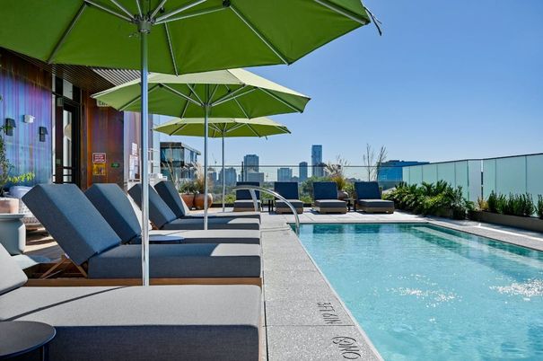 Exterior, Pool